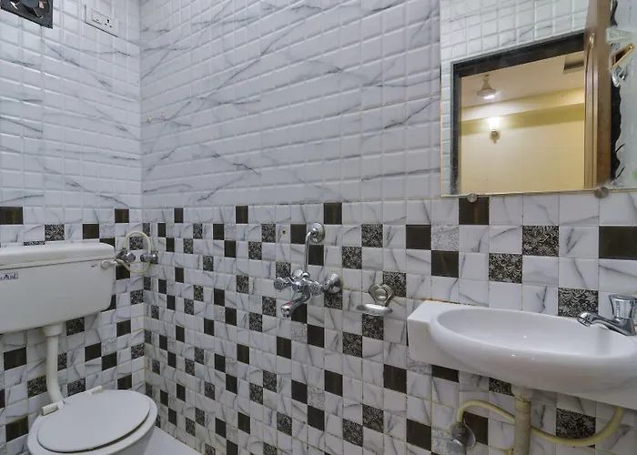 Hotel Aroma- Dadar Mumbai